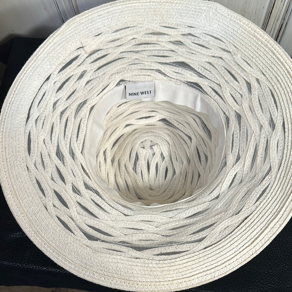 Nine West Elegant Cream Women's Wide Brim Sun Hat - Picture 6 of 7